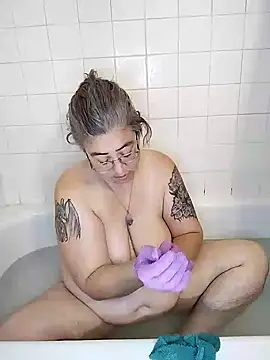 GraceHenderson online show from January 15, 2025, 6:51 pm