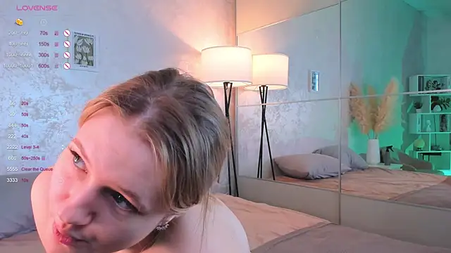 MaydaFoulk online show from March 16, 2025, 5:25 am