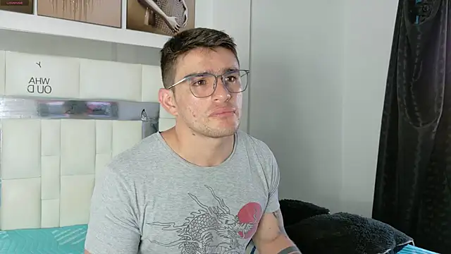 Sexy Alejandro  online show from January 20, 2025, 12:49 pm