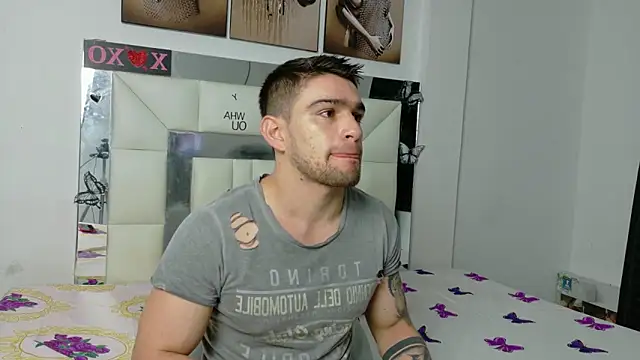 Sexy Alejandro  online show from March 18, 2025, 10:57 am