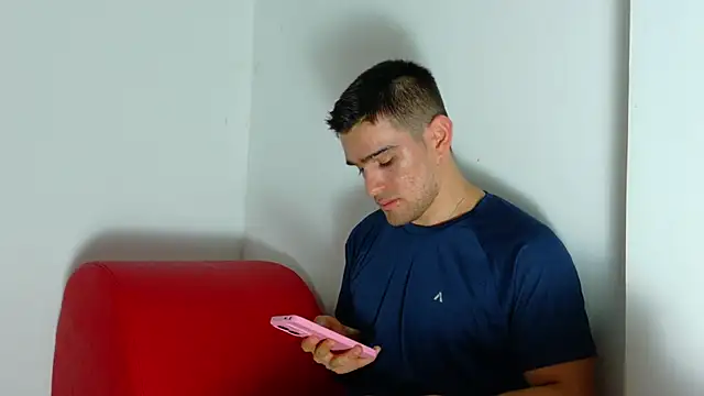 Snapshot of Sexy_Alejandro_ chatting on May 14, 2026, 6:15 pm Sexy Alejandro online show from May 14, 2026, 6:15 pm
