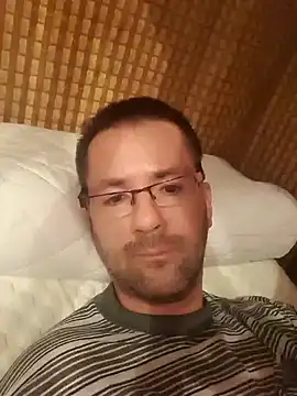 Snapshot of riskybusiness9090 chatting on December 14, 2024, 8:29 pm riskybusiness9090 online show from December 14, 2024, 8:29 pm