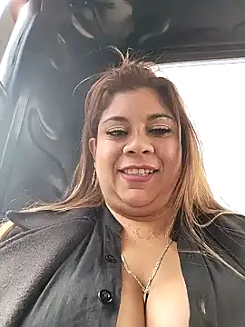 Laura-Hernandez online show from March 1, 2025, 2:55 pm