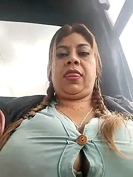 Laura-Hernandez online show from March 13, 2025, 2:55 pm