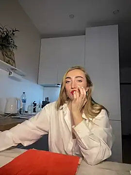 kira proxima 02 online show from February 28, 2025, 12:42 pm