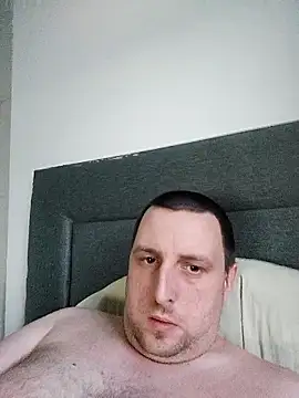 HE-M123 online show from December 16, 2025, 4:12 pm