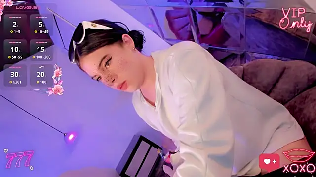 Alliemilky online show from March 28, 2026, 7:57 pm