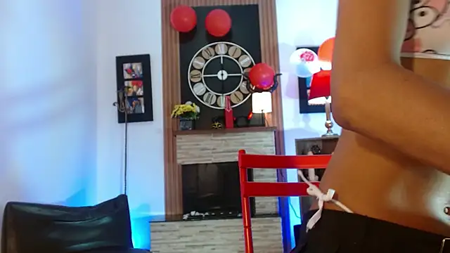 shantal ray4 online show from February 20, 2025, 11:42 am