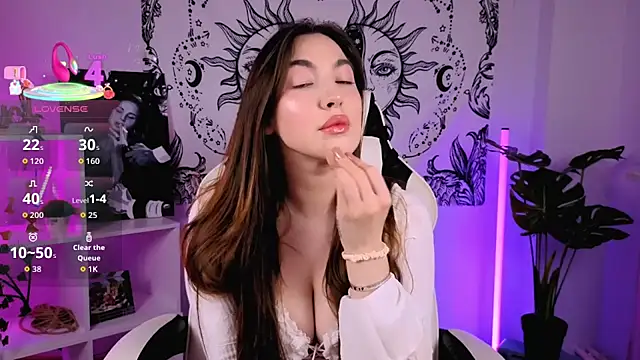 MelissaLovvv online show from September 15, 2025, 5:29 am