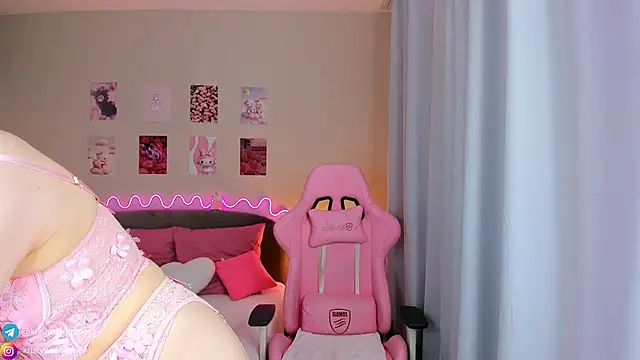 Kate Clover online show from March 12, 2025, 4:19 am