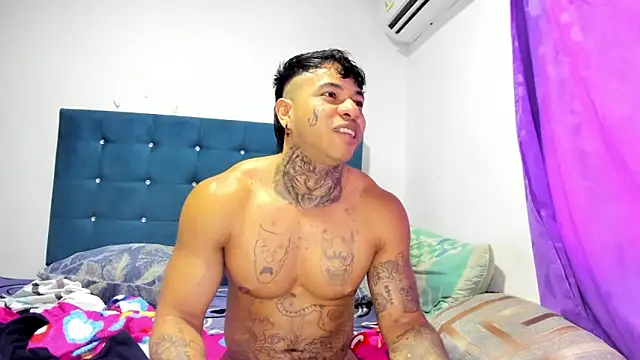 daamonxxx19 online show from February 13, 2026, 11:01 pm