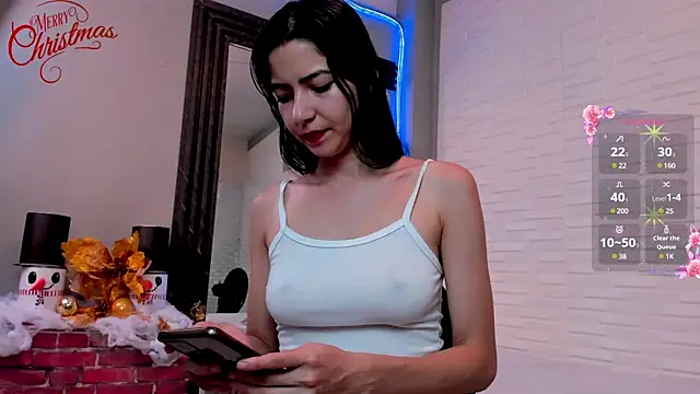 sweetieandjuicyy online show from December 18, 2024, 6:46 pm