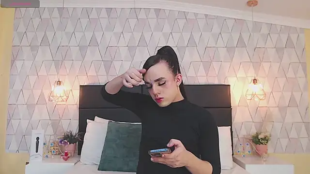 JustinePerry online show from September 14, 2025, 3:05 am