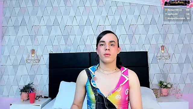 JustinePerry online show from May 17, 2026, 4:21 am