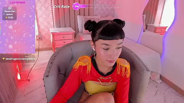 Snapshot of Candy5Girl chatting on October 7, 2025, 7:55 pm Candy5Girl online show from October 7, 2025, 7:55 pm