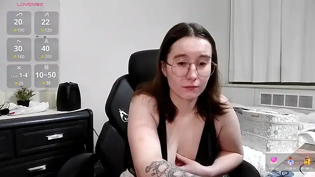 Kinkycouple1789 online show from December 27, 2024, 9:06 am