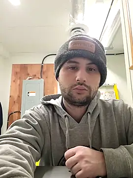 Kinkycouple1789 online show from February 13, 2025, 2:20 pm