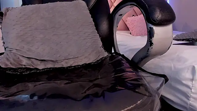 megan 100 online show from January 31, 2025, 1:01 am