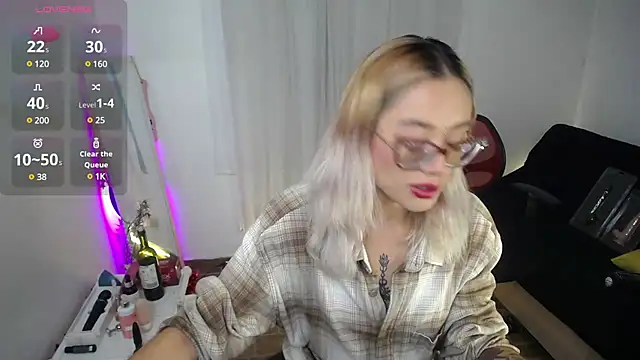 Snapshot of 911Calling chatting on January 12, 2025, 8:03 pm 911Calling online show from January 12, 2025, 8:03 pm