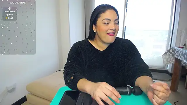 Snapshot of 911Calling chatting on November 16, 2025, 7:41 pm 911Calling online show from November 16, 2025, 7:41 pm