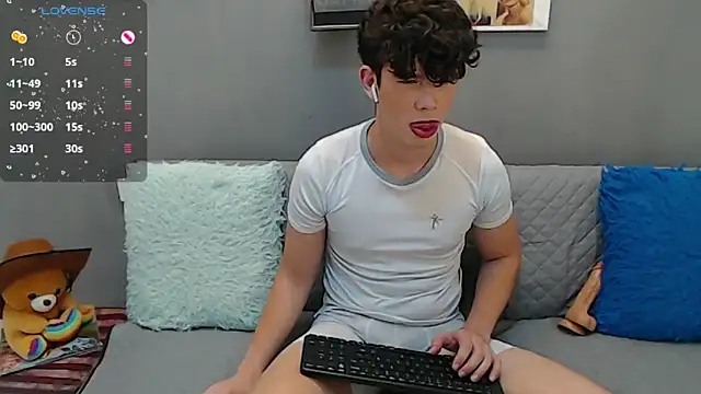 Angelo-cianuro- online show from January 25, 2025, 11:32 pm