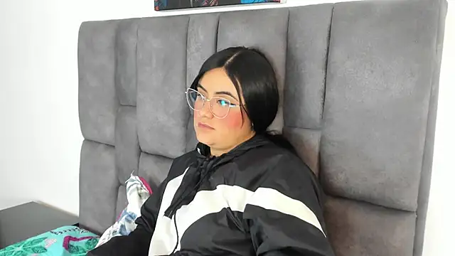 Snapshot of Dulce_amg chatting on February 3, 2025, 2:45 pm Dulce amg online show from February 3, 2025, 2:45 pm