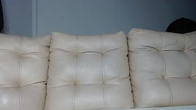 alexandra lorens online show from October 29, 2025, 4:15 am