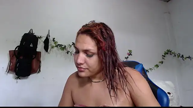 Snapshot of alexandra_lorens chatting on April 29, 2026, 7:20 pm alexandra lorens online show from April 29, 2026, 7:20 pm
