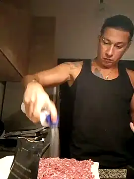 Snapshot of Lovely_milk chatting on December 15, 2024, 3:20 pm Lovely milk online show from December 15, 2024, 3:20 pm