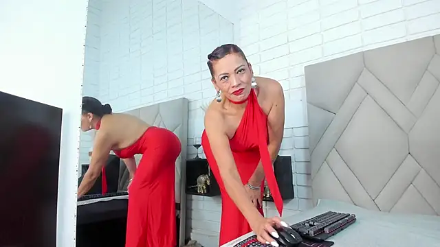 Kasandra Gomez online show from November 19, 2025, 12:38 pm