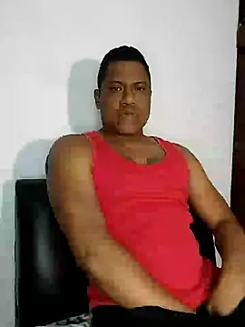 Snapshot of latinblack01 chatting on December 11, 2024, 4:39 am latinblack01 online show from December 11, 2024, 4:39 am