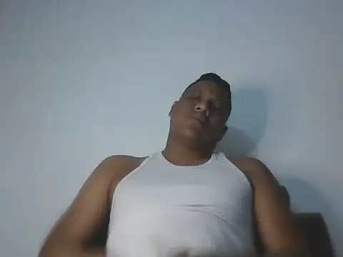 Snapshot of latinblack01 chatting on October 2, 2025, 3:46 am latinblack01 online show from October 2, 2025, 3:46 am