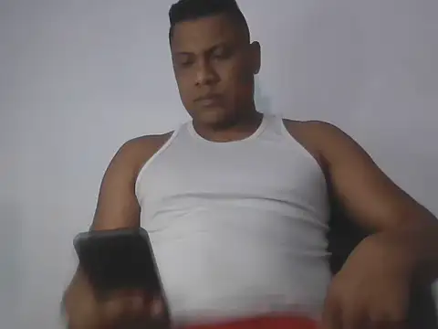 Snapshot of latinblack01 chatting on October 21, 2025, 1:56 pm latinblack01 online show from October 21, 2025, 1:56 pm