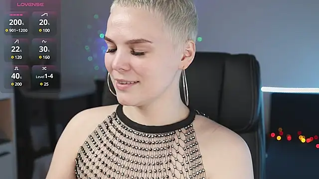 LikaBerry1 online show from March 5, 2025, 6:56 pm