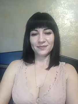Snapshot of FireLily332 chatting on December 23, 2024, 7:30 pm FireLily332 online show from December 23, 2024, 7:30 pm