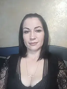 Snapshot of FireLily332 chatting on January 9, 2025, 7:29 pm FireLily332 online show from January 9, 2025, 7:29 pm