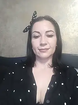 Snapshot of FireLily332 chatting on January 26, 2025, 7:09 pm FireLily332 online show from January 26, 2025, 7:09 pm