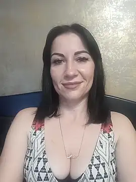 Snapshot of FireLily332 chatting on January 30, 2025, 7:26 pm FireLily332 online show from January 30, 2025, 7:26 pm