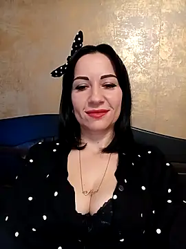 Snapshot of FireLily332 chatting on February 8, 2025, 5:08 pm FireLily332 online show from February 8, 2025, 5:08 pm