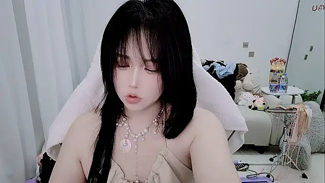 Snapshot of Vaness-a chatting on March 28, 2026, 6:40 pm Vaness-a online show from March 28, 2026, 6:40 pm