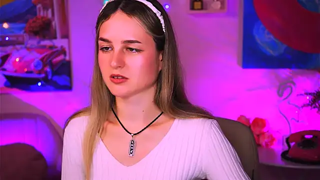 Snapshot of DeboraLarson chatting on January 10, 2025, 2:55 pm DeboraLarson online show from January 10, 2025, 2:55 pm