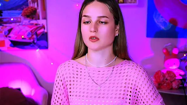 Snapshot of DeboraLarson chatting on January 29, 2025, 7:57 am DeboraLarson online show from January 29, 2025, 7:57 am