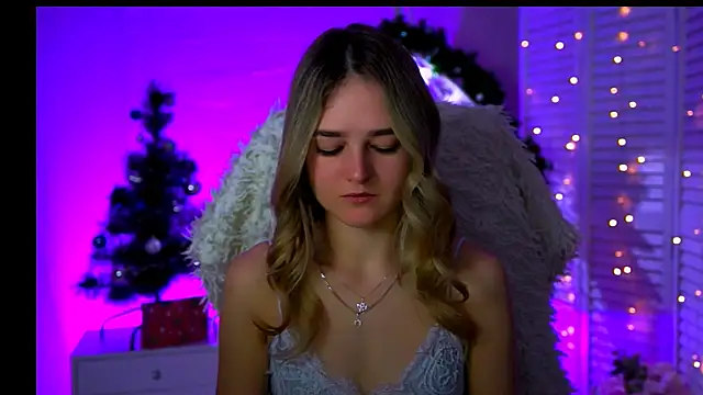 DeboraLarson online show from January 9, 2026, 3:20 am