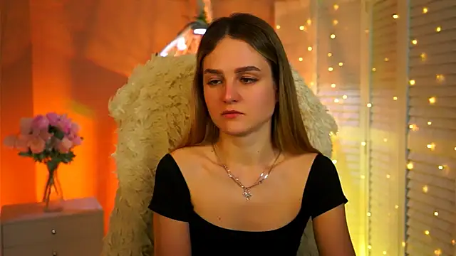 DeboraLarson online show from February 13, 2026, 3:35 am