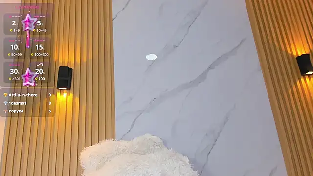 Snapshot of miss_Ari chatting on January 8, 2025, 10:27 pm miss Ari online show from January 8, 2025, 10:27 pm