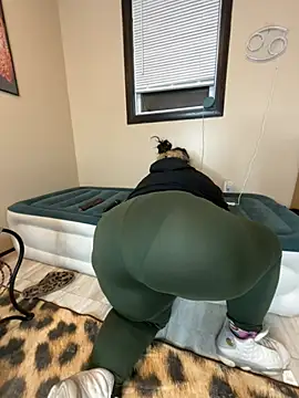 tillymarie34 online show from April 9, 2026, 2:44 am