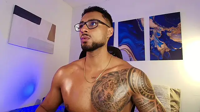 LiamGarcia1 online show from September 9, 2025, 12:37 pm