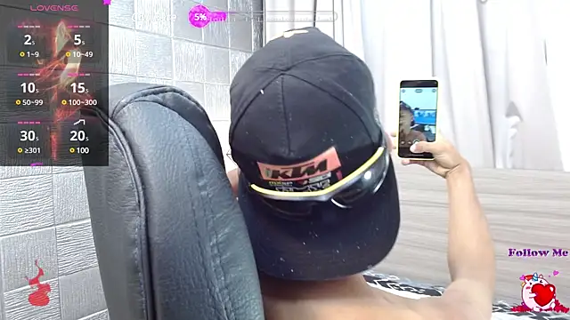 Snapshot of loistwink_ chatting on January 23, 2025, 3:58 am loistwink online show from January 23, 2025, 3:58 am
