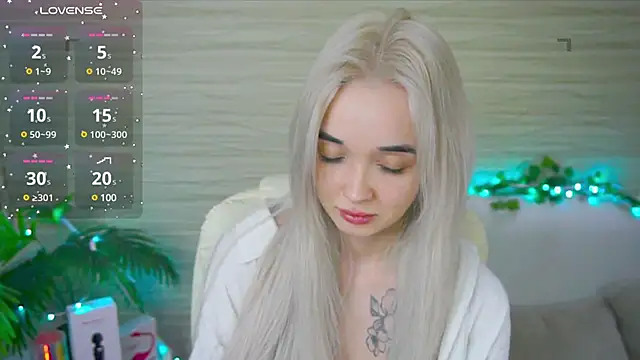 Ashley S online show from March 18, 2025, 2:15 am