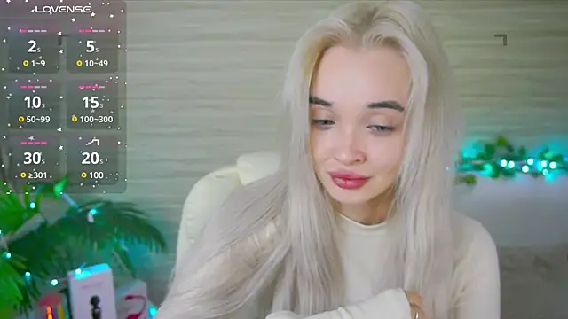 Ashley S online show from March 18, 2025, 11:09 pm